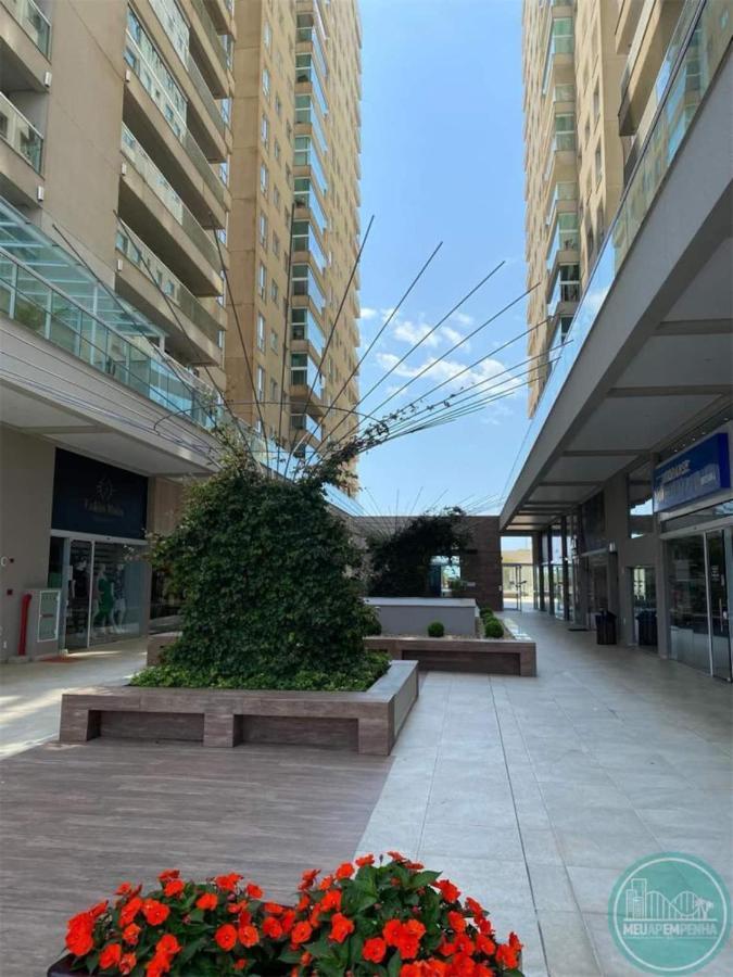 Apê estilo Resort c/ pé na areia e vista mar, próximo ao Beto Carrero Piçarras Exterior foto